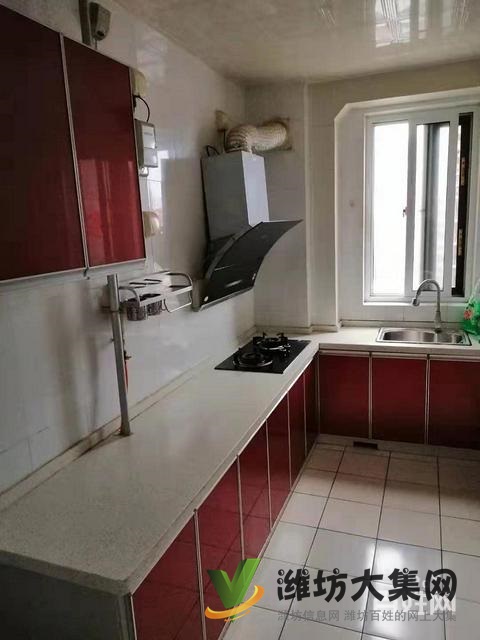 大华中央城豪华装修3室带地下大车库家具家电齐全三块空调