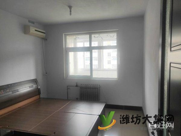 一实小近佳乐家 精装两室 有附房车库 家具家电齐全