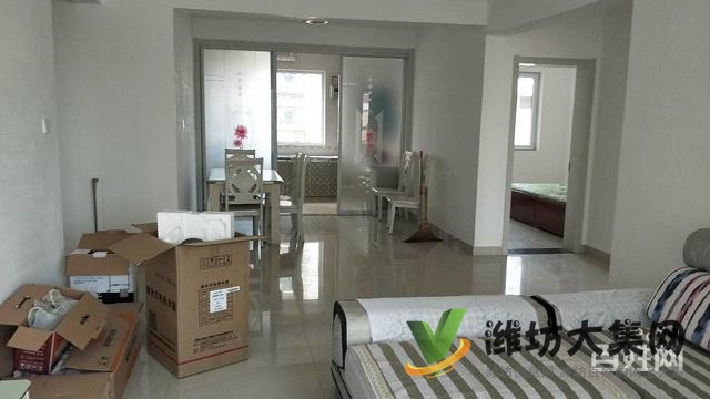 青云国际城,精装三室两厅,家具家电齐全,首次出租,