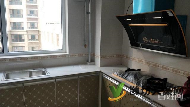 青云国际城,精装三室两厅,家具家电齐全,首次出租,