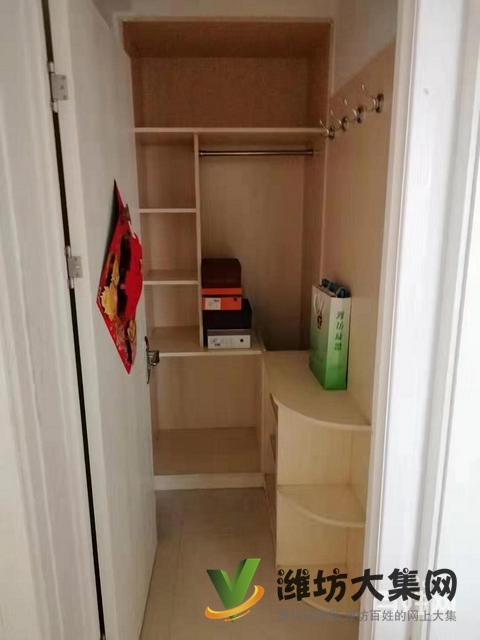 大华中央城豪华装修3室带地下大车库家具家电齐全三块空调