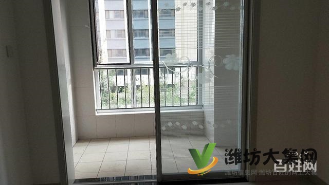 青云国际城,精装三室两厅,家具家电齐全,首次出租,