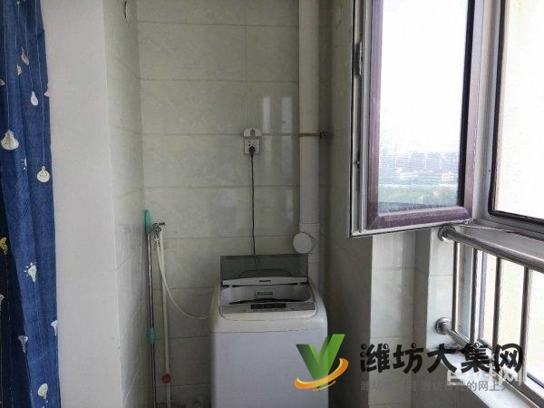 高新近潍县路旁 金润世家 电梯三室 有空调 拎包入