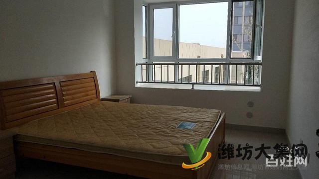 青云国际城,精装三室两厅,家具家电齐全,首次出租,