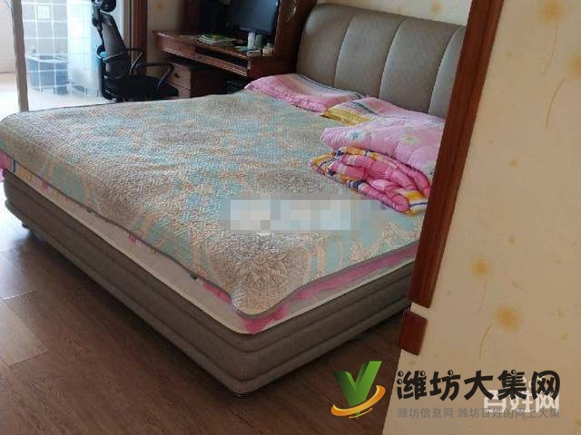 新一中西邻银海玉苑精装餼室带家具餼台空调 拎包入住