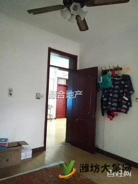 华侨* ** 地税局家属院104平一楼三室 邻中百