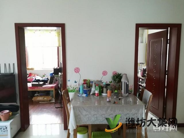 佳乐家近 多层一楼 精装三室 客厅带大窗户 位置交通便利