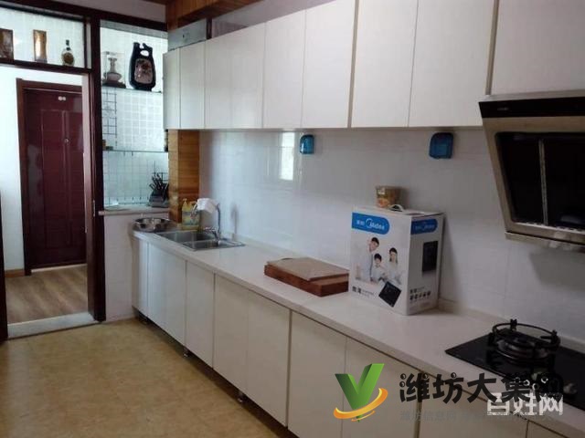 新富专家公寓,精装未住地下车位!客厅朝阳