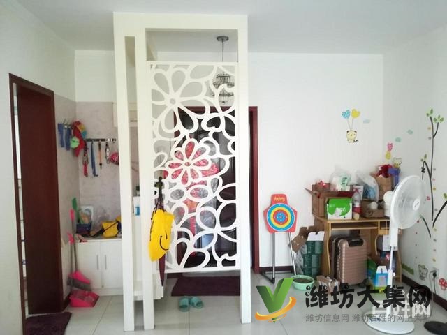 佳乐家近 多层一楼 精装三室 客厅带大窗户 位置交通便利