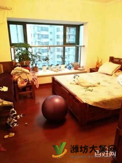 大观天下近 市府东南精装大四室全景观湖 采光好价格