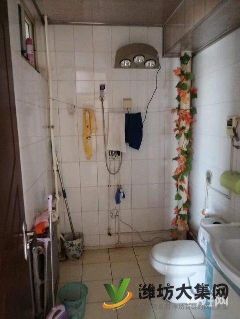 祥和家园中间楼层,3室精装修63.8万元难得的好户