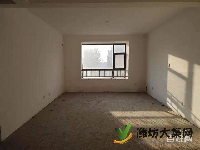 青云郡三室两厅好房，毛培房给你更大的装修空间，