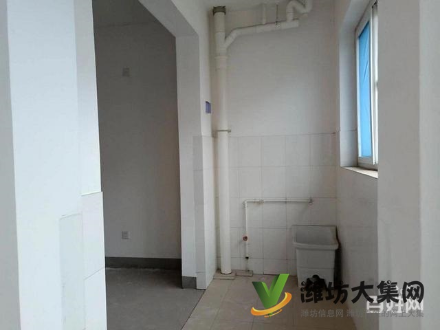 兴华*/** 青云花园 三室两室大H户型毛坯房带车