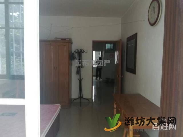 首付8万 买***1楼 送储藏室  仅此一套 急售