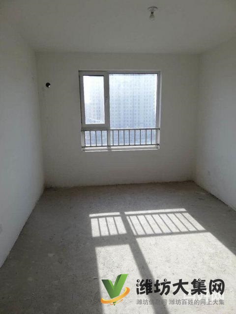 盛世家园桂花园 沿河观景房 三室两厅一卫 附近外国