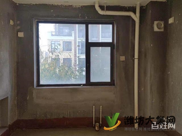 青云郡三室两厅好房，毛培房给你更大的装修空间，