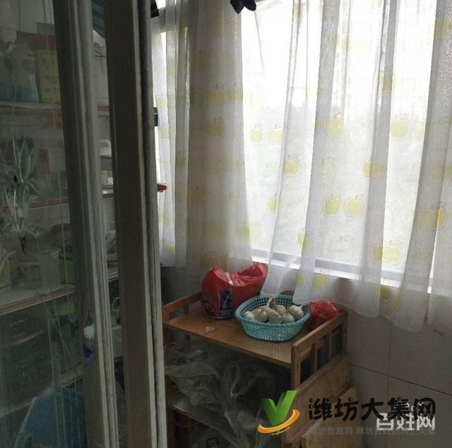 健康街潍州路 佳乐家近 领秀华城多层三楼 精装两室