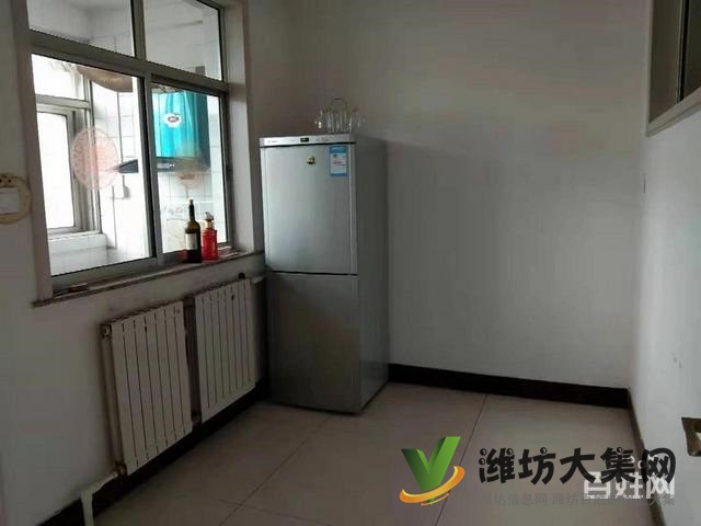 海龙路通亭街近三室单位房无公摊 可以贷款中间楼层干净卫生