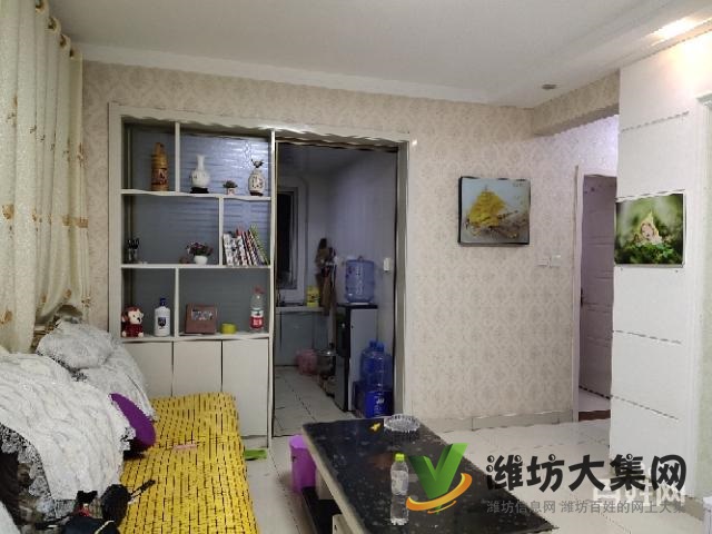 南关小学附近电梯洋房四楼精装三室