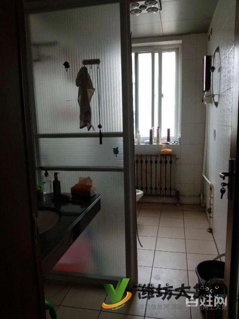 站南广场多层94平精装3室 带超大地下室 车位 看