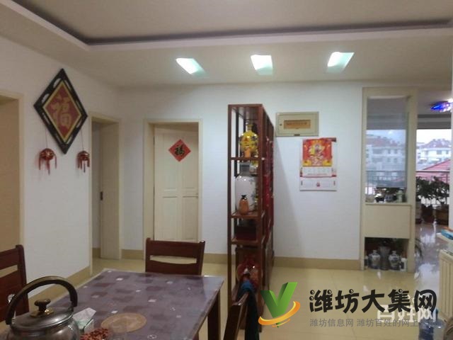 房紧邻幼儿园小学