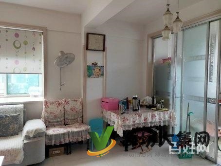 小区环境优越,房型南北通透,离学校体育场近,送地下室