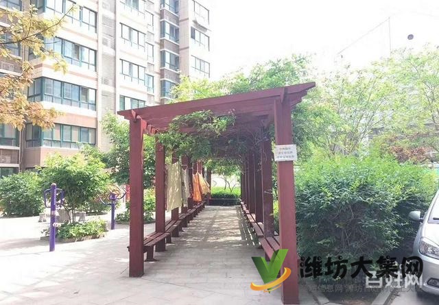 171 平 单价5900客厅朝阳 泰华市中心白浪河