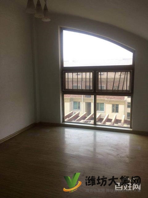 仅60万 卡诺岛南岛 五楼带阁楼 精装带车位 直接