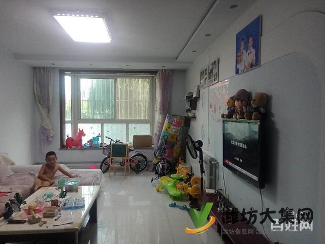 博莱特小区2室2厅 装修房出税 南向大客厅能改3室