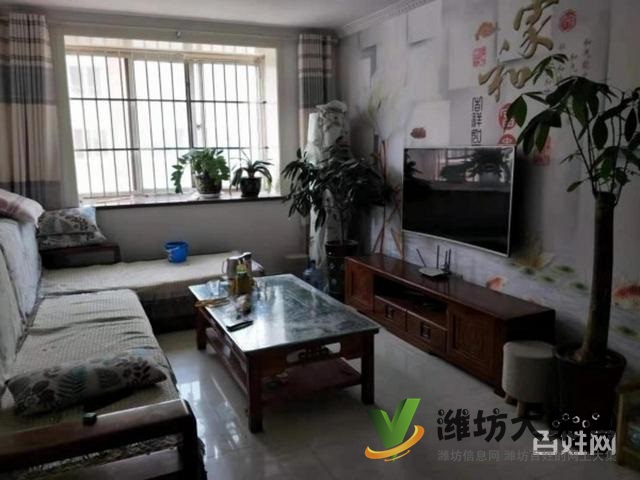 外国语房楼层,大三居,精装修,领包入住,再送车库一个