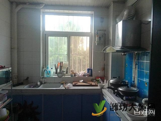 博莱特小区2室2厅 装修房出税 南向大客厅能改3室