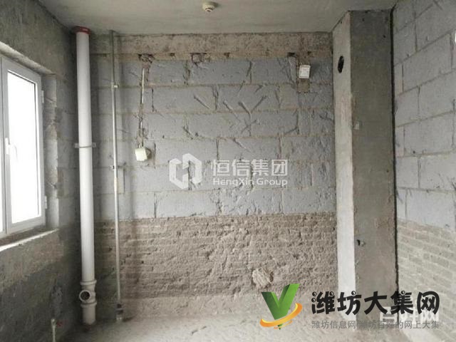 福寿街更名贷款现房!大H户型,四居室,看房方便,靠