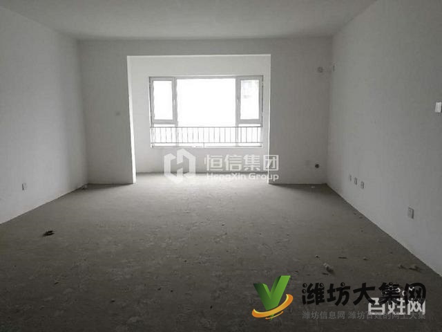 福寿街更名贷款现房!大H户型,四居室,看房方便,靠