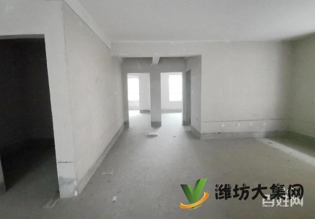 171 平 单价5900客厅朝阳 泰华市中心白浪河