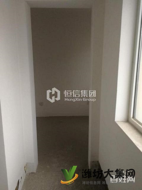 福寿街更名贷款现房!大H户型,四居室,看房方便,靠