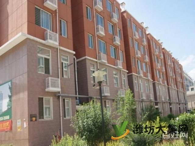 外国语房楼层,大三居,精装修,领包入住,再送车库一个