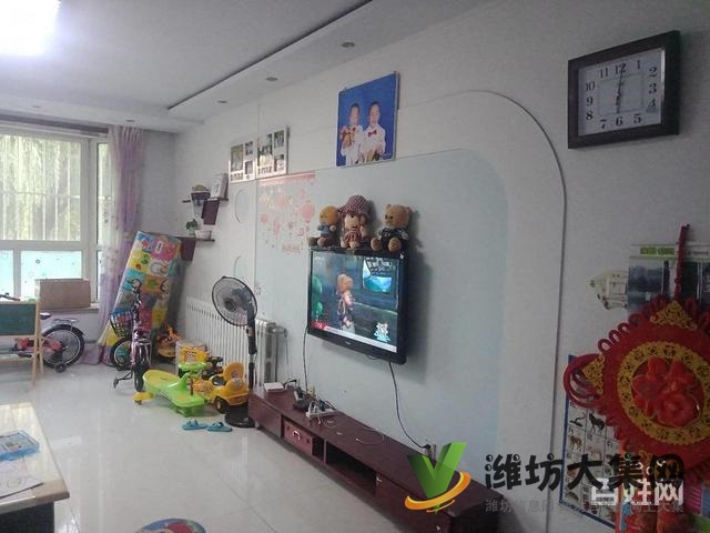 博莱特小区2室2厅 装修房出税 南向大客厅能改3室