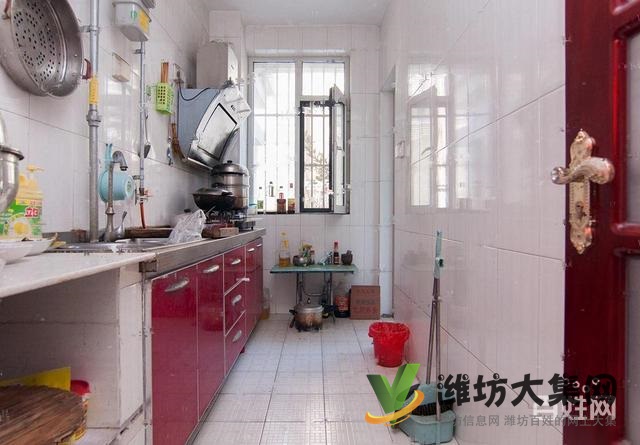 泰华福乐多 金泰名苑 一楼带院 3室小户型 带地下