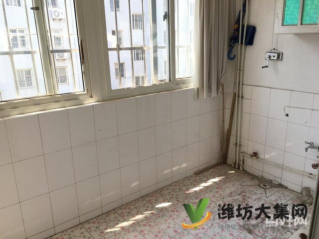 四季花园,多层黄 金三楼!精装修送储藏室!实验学