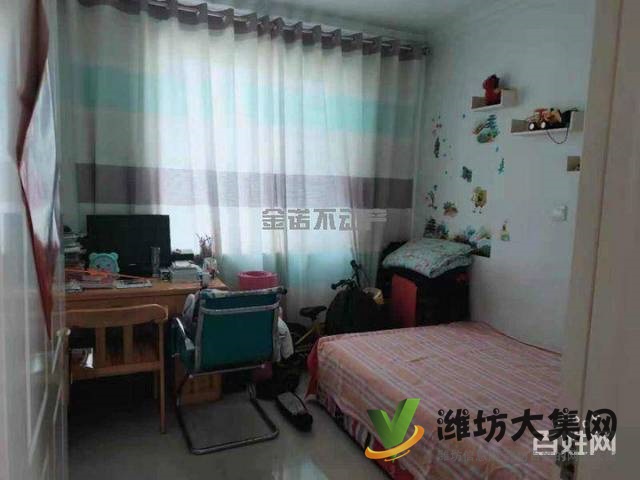 中南世纪城 精装大三室 南北通透 带部分家具家电