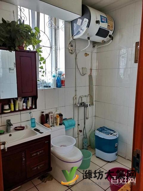 泰祥花园 多层三楼 动静分离 精装修 三室二厅二卫 拎包入住