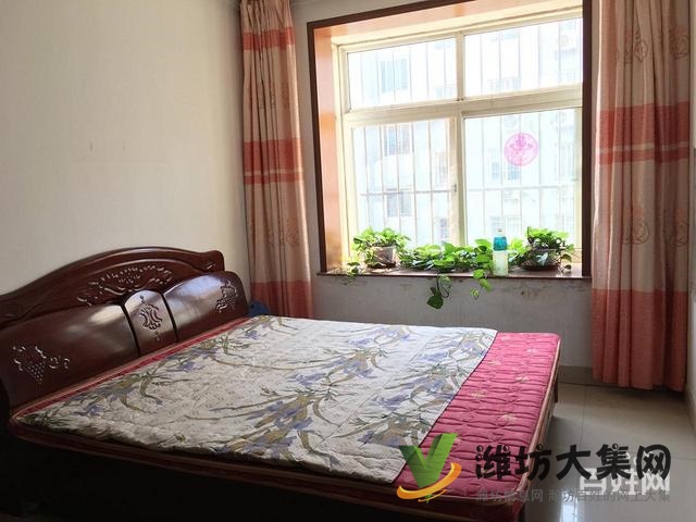 四季花园,多层黄 金三楼!精装修送储藏室!实验学