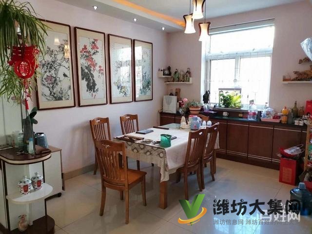 泰祥花园 多层三楼 动静分离 精装修 三室二厅二卫 拎包入住