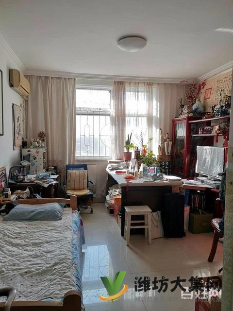 泰祥花园 多层三楼 动静分离 精装修 三室二厅二卫 拎包入住