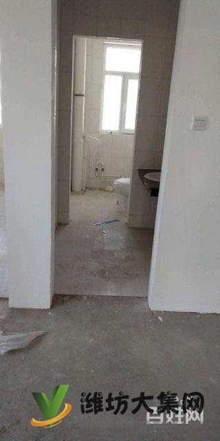 环城红叶园,三室两厅,带40平方大车库走一手房手续