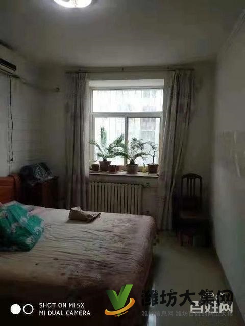 二小学 区房 多层二楼 精装127平 带车位 无税