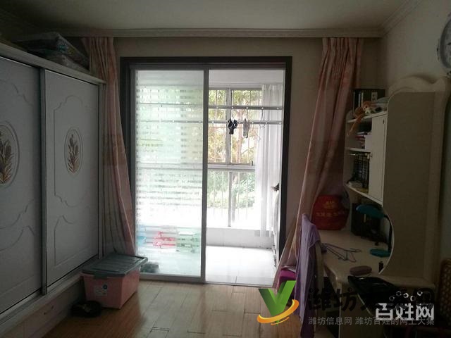 市北区沿湖观景小区,湖景龙湾三室带大仓库,精装出税