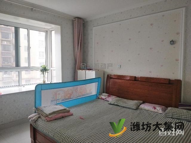 明珠**, * * 房 两室过渡房,买到就是赚到