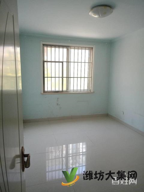 首付13万买西湖公园平地起二楼精装三室未住带大储藏