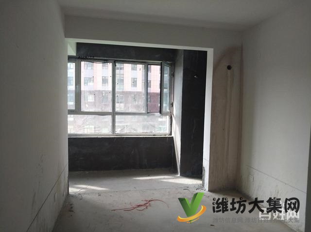 金都聚福园电梯房142平米赠后阳台毛坯带地下室急售